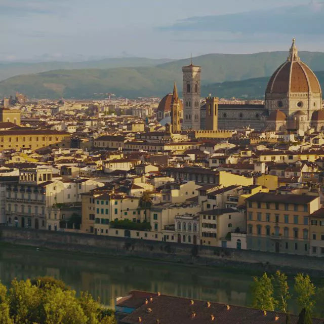 Baked Gelato Swirl Illuminator in Gilded Honey